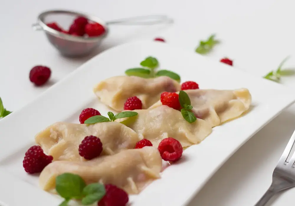 Pierogi z malinami - idealne ciasto i farsz bez soku!