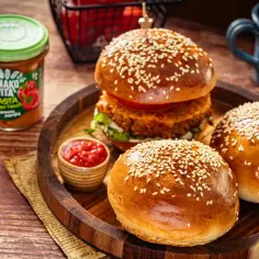 Jak zrobić bułki do burgera, które zachwycą Twoich gości