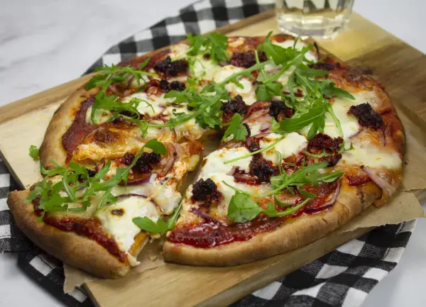 Pizza z ndują - Jak zrobić idealną w domu?